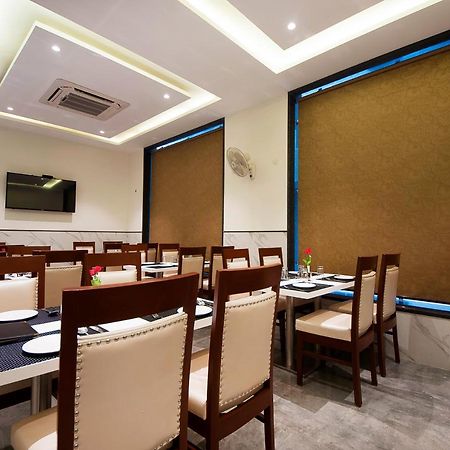 Hotel Z Suite-Near Delhi Airport Нью-Делі Екстер'єр фото