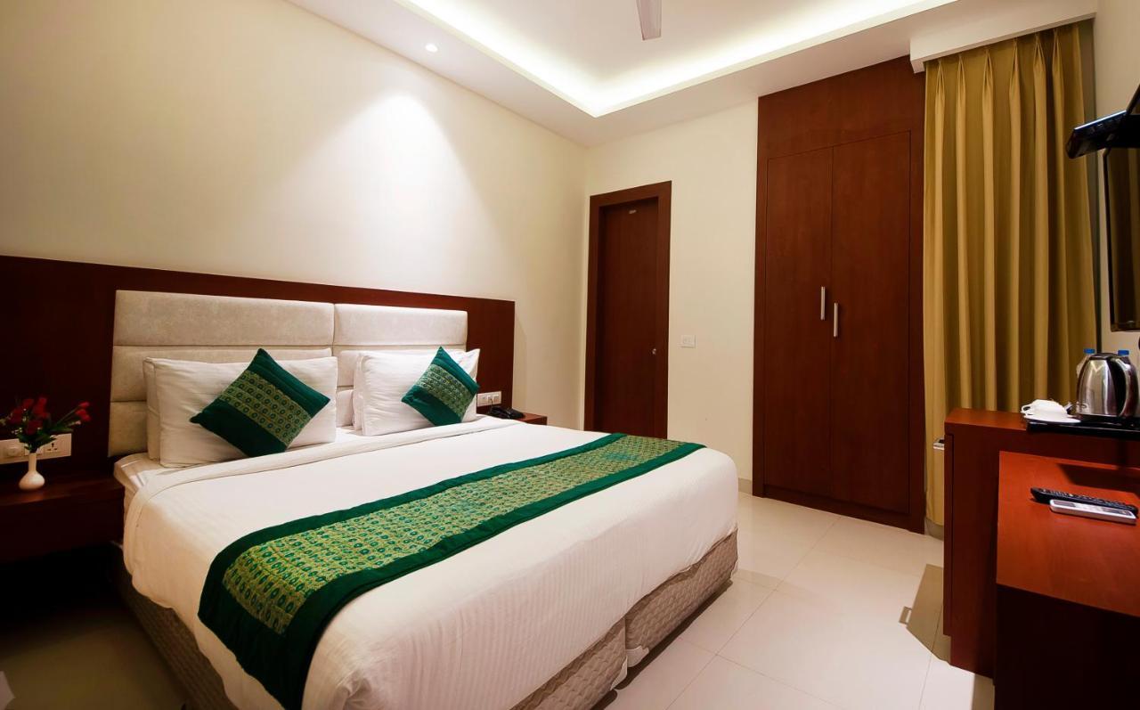 Hotel Z Suite-Near Delhi Airport Нью-Делі Екстер'єр фото